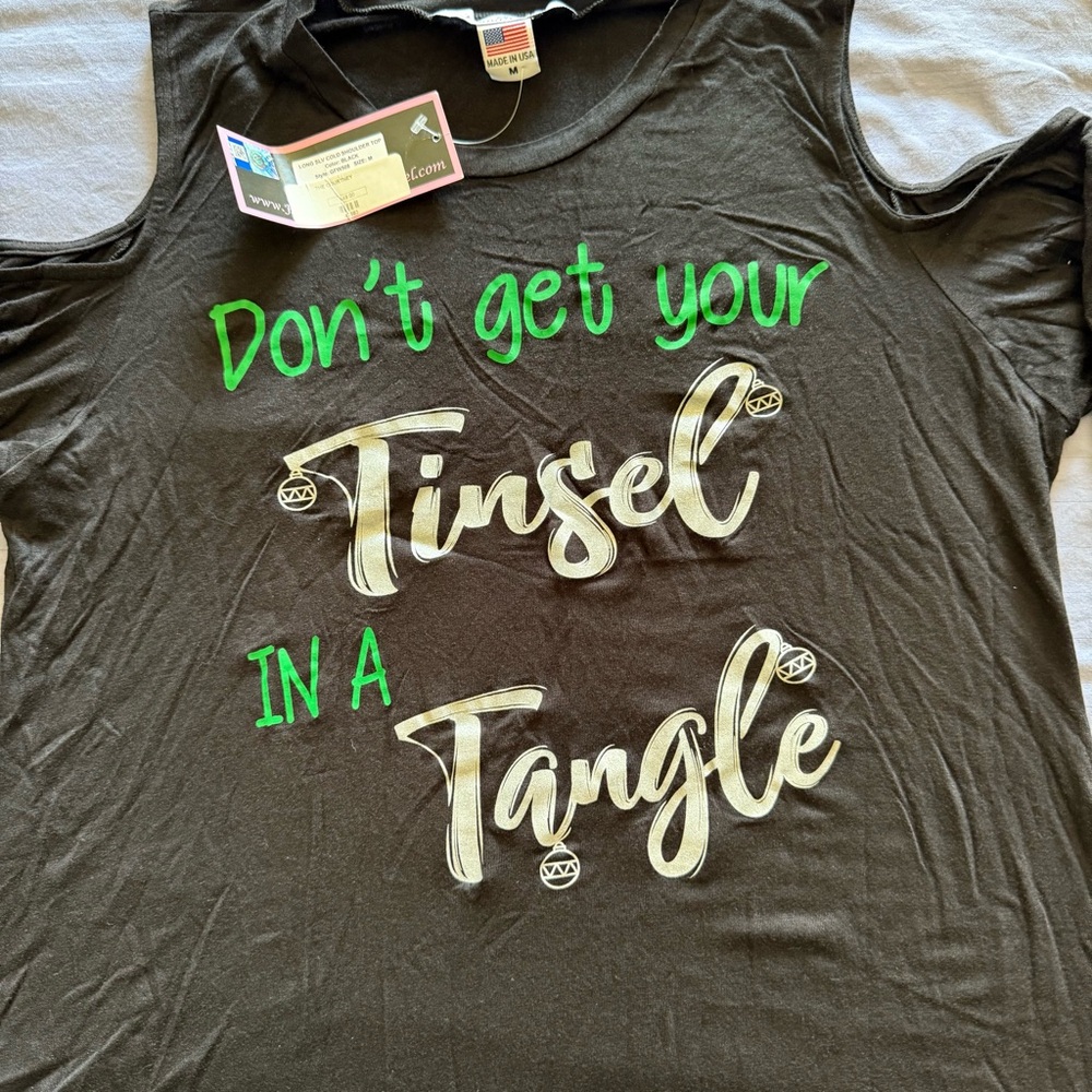 🎄 Flying Colors “Don’t Get Your Tinsel in a Tangle” Cold Shoulder Top –Size M - Picture 2 of 8
